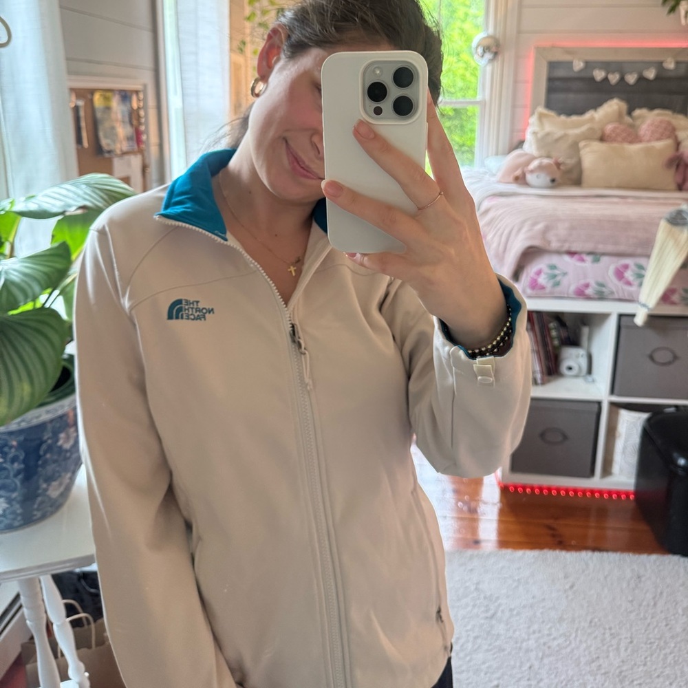 North Face Jacket - Picture 5 of 6